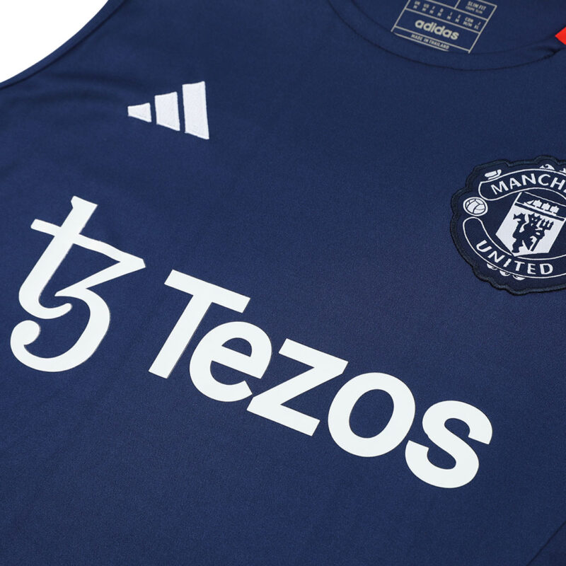 Top sem mangas pré-jogo do Manchester United 2024/25 Navy