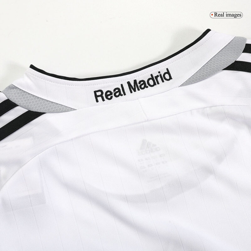 Vintage Soccer Jersey RAUL #7 Real Madrid Home 2006/07