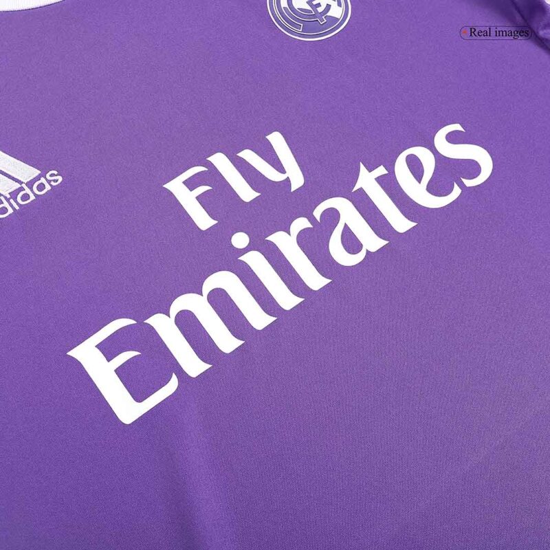 Vintage Soccer Jersey KROOS #8 Real Madrid Away 2016/17