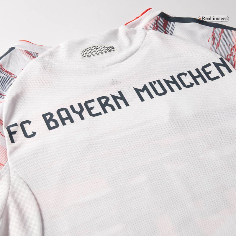 MÜLLER #25 Bayern Munich Away Authentic Soccer Jersey 2025/26