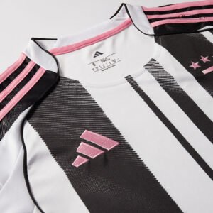 YILDIZ #10 Juventus Home Soccer Jersey 2025/26