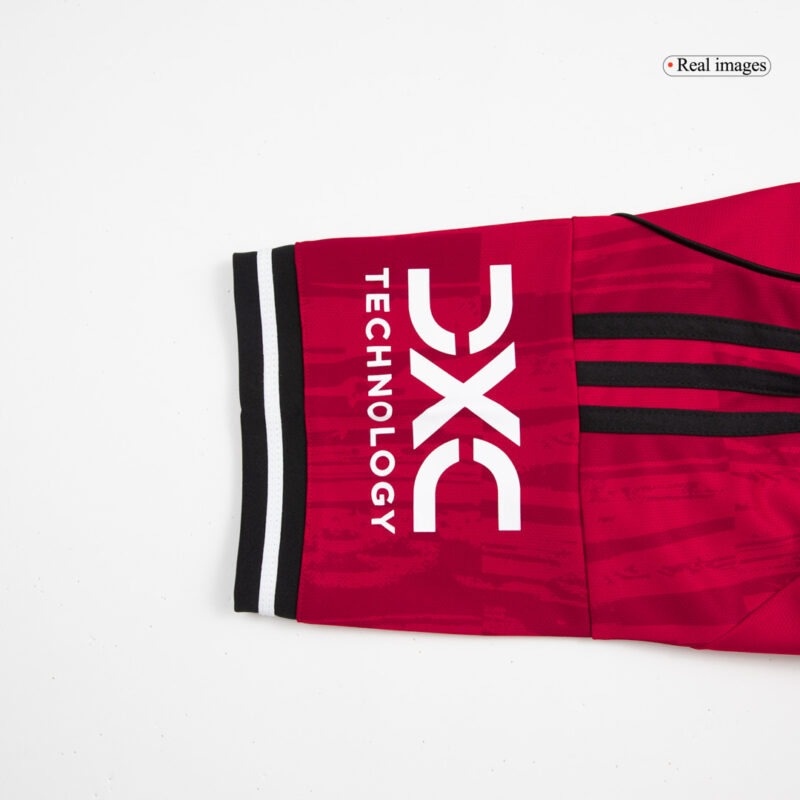 ŠEŠKO #30 Manchester United Home Soccer Jersey 2025/26