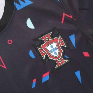 475424_8 Portugal Pre-Match Training Jersey Replica 2024/25