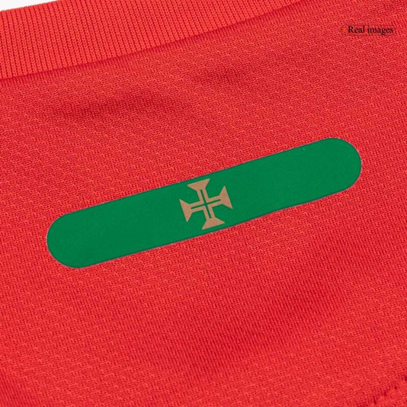 613916_10 Portugal Home Soccer Jersey Retro 2010